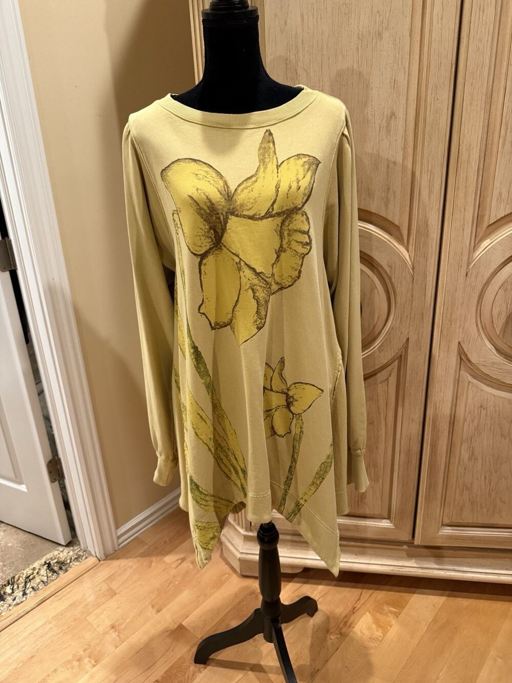 Free People Flowers Sweatshirt Tunic Size XL NWT